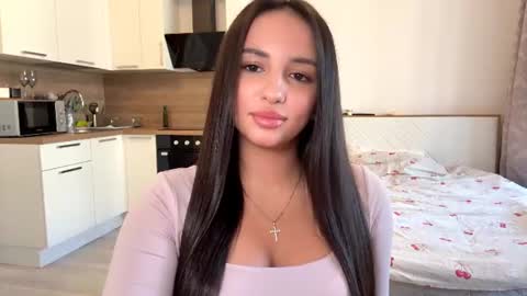 Miss Mia online show from 06-25-26, 03:38