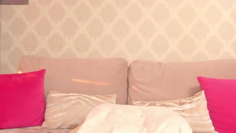 VLADAX555 online show from 04-10-26, 03:45