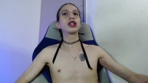 Snapshot of vodkadelulo_ chatting on 06-04-26, 02:45 vodkadelulo online show from 06-04-26, 02:45