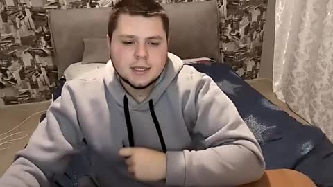 Snapshot of volshebnik_130 chatting on 11-12-25, 01:22 Volshebnik1302 online show from 11-12-25, 01:22