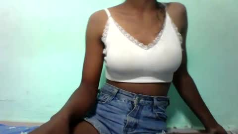 Snapshot of vounialdy chatting on 01-21-25, 08:32 vounialdy online show from 01-21-25, 08:32