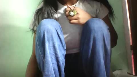 Snapshot of vounialdy chatting on 02-07-25, 10:08 vounialdy online show from 02-07-25, 10:08