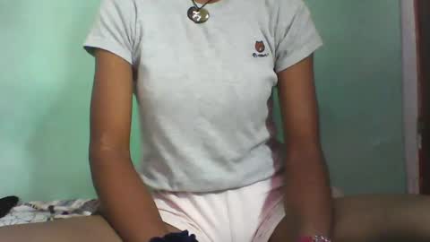 Snapshot of vounialdy chatting on 02-08-25, 12:28 vounialdy online show from 02-08-25, 12:28