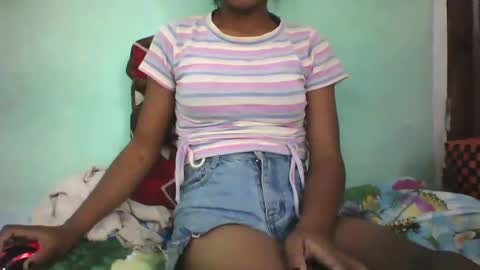 Snapshot of vounialdy chatting on 02-24-25, 07:09 vounialdy online show from 02-24-25, 07:09