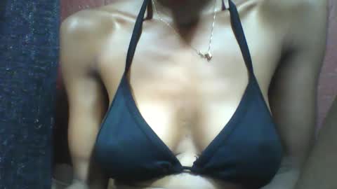 Snapshot of vounialdy chatting on 04-15-26, 06:53 vounialdy online show from 04-15-26, 06:53