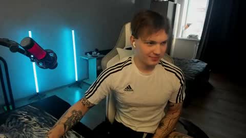 vova_belkin_2 online show from 05-02-26, 03:39