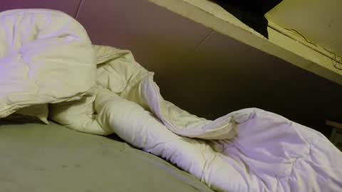 Snapshot of vrouwen_verwenner chatting on 11-17-25, 09:42 Mac Miller online show from 11-17-25, 09:42