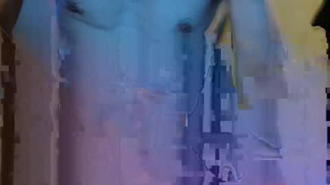 Snapshot of vrouwen_verwenner chatting on 04-10-26, 08:02 Mac Miller online show from 04-10-26, 08:02