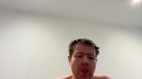 Snapshot of w919 chatting on 04-09-26, 05:51 V online show from 04-09-26, 05:51