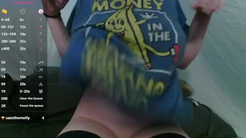 Snapshot of wacky_weirdo chatting on 04-04-26, 11:57 Rose online show from 04-04-26, 11:57