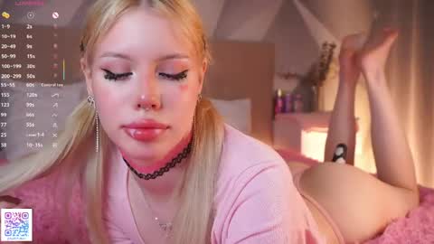 Snapshot of waki_fuckie chatting on 04-19-26, 08:00 Lina online show from 04-19-26, 08:00
