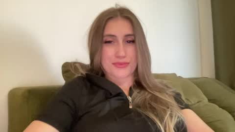 Snapshot of walkiria19 chatting on 07-14-26, 06:46 walkiria19 online show from 07-14-26, 06:46