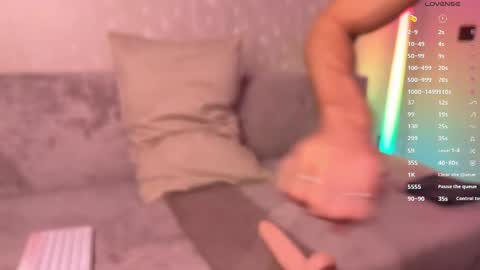 Snapshot of walt_enjoy chatting on 05-19-26, 09:15 Walt Enjoy online show from 05-19-26, 09:15