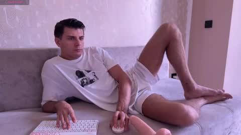 Snapshot of walt_enjoy chatting on 05-20-26, 08:31 Walt Enjoy online show from 05-20-26, 08:31