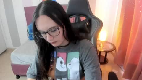 Snapshot of wanda_sg chatting on 07-04-26, 08:04 Alexandra online show from 07-04-26, 08:04