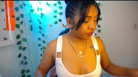 Snapshot of warisgoddes chatting on 05-14-26, 09:16 EMILY online show from 05-14-26, 09:16