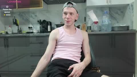 Snapshot of warmwhisp chatting on 06-23-26, 07:56 ZID online show from 06-23-26, 07:56