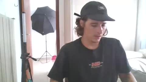 Snapshot of wave_boyy chatting on 03-12-26, 11:49 wave_boyy online show from 03-12-26, 11:49