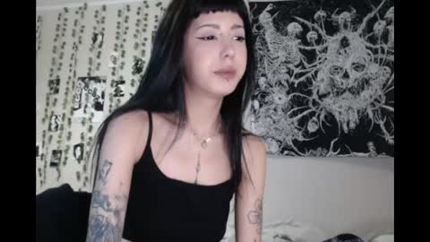 Mina online show from 04-15-26, 11:50