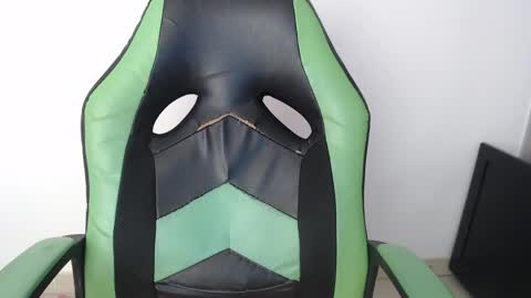 Trixie 3 online show from 04-02-26, 01:42