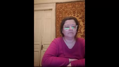 Marina online show from 12-19-25, 03:08