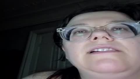 Snapshot of webgirl2 chatting on 07-14-26, 04:34 Marina online show from 07-14-26, 04:34