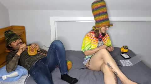 Snapshot of wecum2getdown chatting on 03-15-26, 08:04 wecum2getdown online show from 03-15-26, 08:04