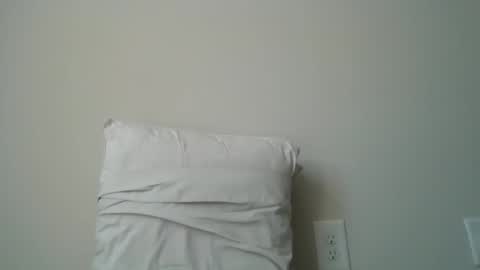 Weezy online show from 05-17-26, 02:57