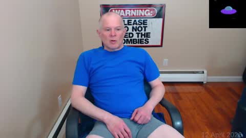 Chris online show from 04-12-26, 06:02