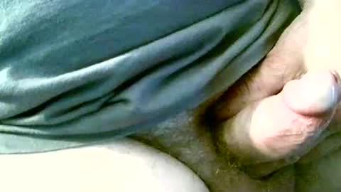 Snapshot of welshstuds chatting on 03-17-26, 02:42 welshstuds online show from 03-17-26, 02:42