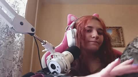 Snapshot of wendolynzuniga chatting on 04-14-26, 07:36 Saira online show from 04-14-26, 07:36