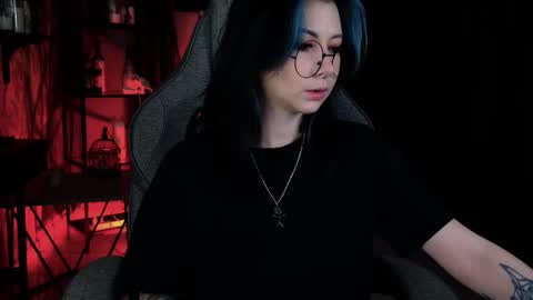 little girl who is always rightLisa online show from 03-04-26, 01:22