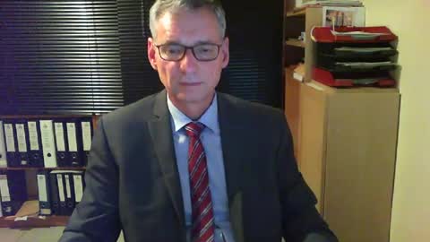 Snapshot of wetsuitedman chatting on 07-08-26, 06:34 Franz online show from 07-08-26, 06:34
