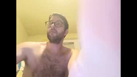 Snapshot of whatwouldyouliketosee chatting on 01-12-26, 01:44 stoffy online show from 01-12-26, 01:44