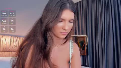 Zozo online show from 10-26-25, 04:51