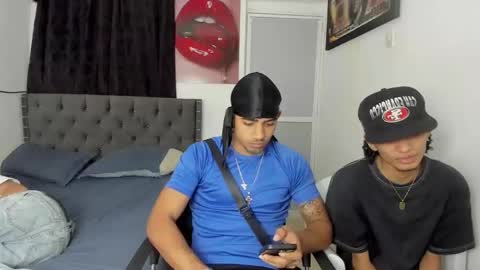 white online show from 03-18-26, 01:42