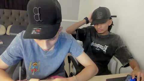 white online show from 03-23-26, 04:16