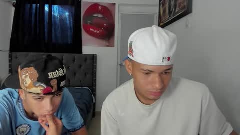 white online show from 03-25-26, 08:04