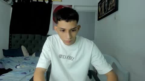 white online show from 04-13-26, 02:17
