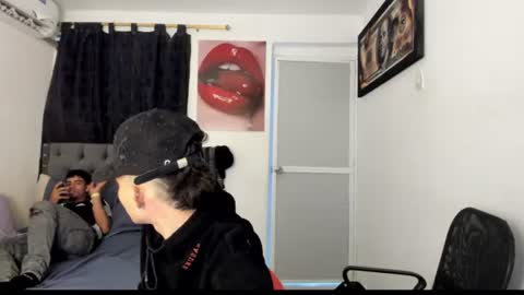 white online show from 06-18-26, 04:57