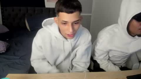 white online show from 06-22-26, 03:47