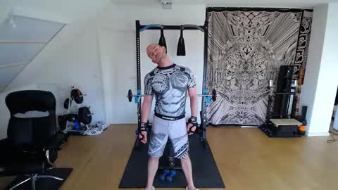 whiterabbit_86 online show from 11-28-25, 12:08