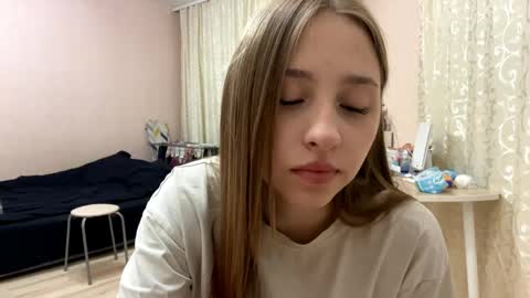 Vicky online show from 04-22-26, 07:59