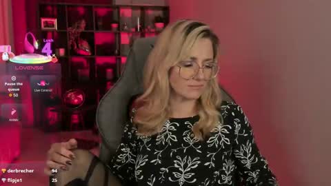 whitneypunnch online show from 03-26-26, 03:17