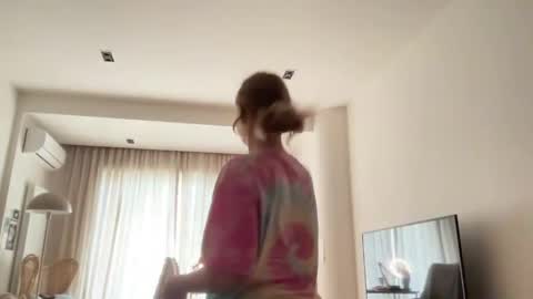 Alisa online show from 05-19-26, 07:47