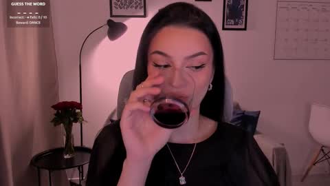 whoislulu online show from 12-22-25, 04:37