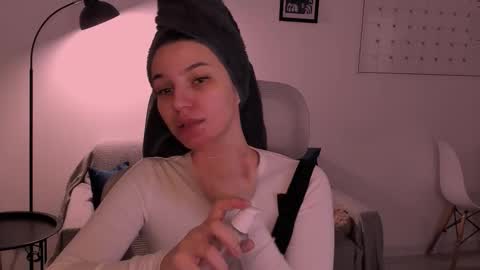 whoislulu online show from 02-09-26, 04:00