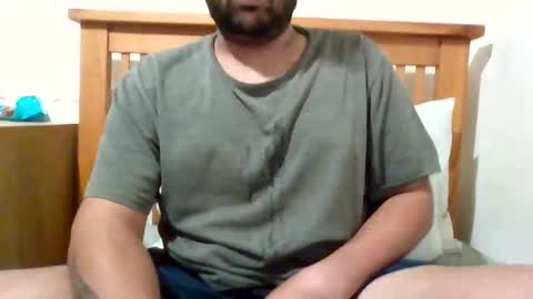 Snapshot of whoreboy09 chatting on 04-19-26, 09:17 whoreboy09 online show from 04-19-26, 09:17