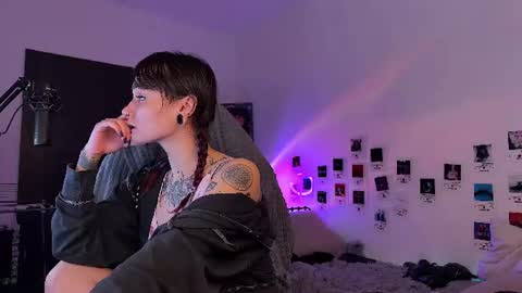 iggy iggz online show from 06-23-26, 01:58