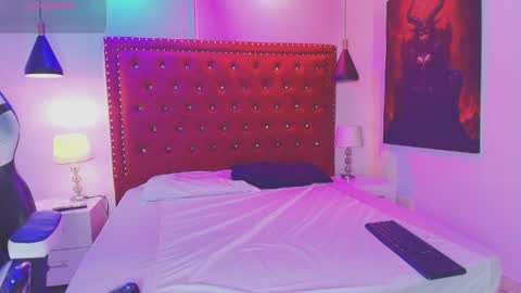 sussy online show from 03-24-26, 12:32